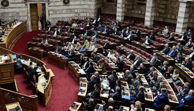 Βουλή: Ψηφίστηκε από την Ολομέλεια το νομοσχέδιο του ΥΠΕΝ